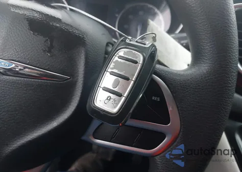 2018 Chrysler Pacifica L z USA, uszkodzony, nr VIN 2C4RC1AG2JR109776